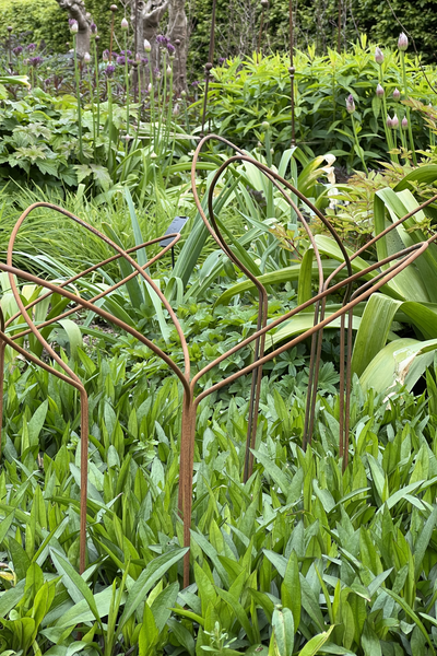 Leaf Supports - Medium height